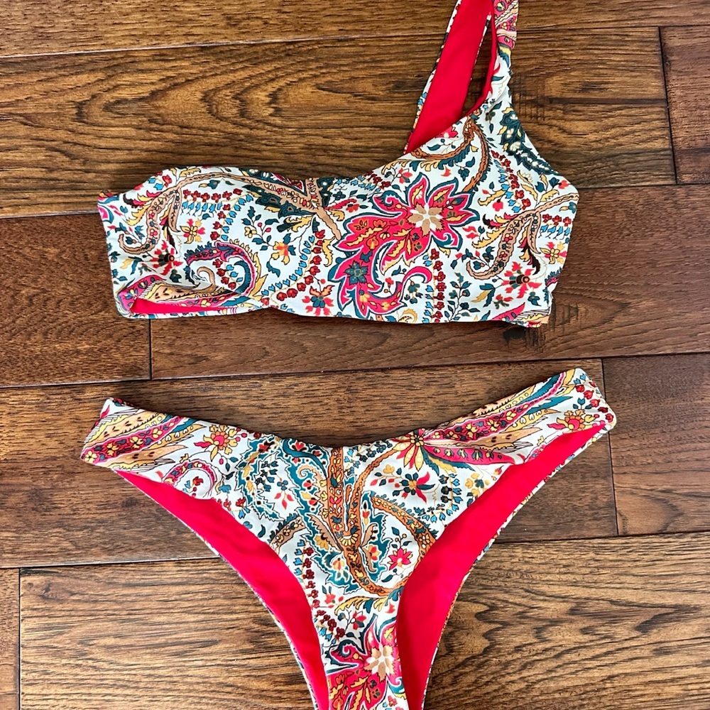 Zaful Red Paisley One Shoulder Bikini Size Small